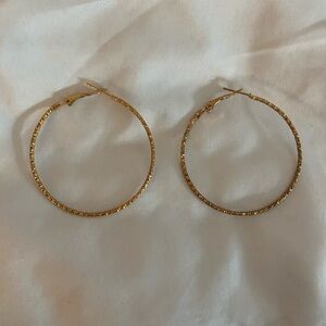 Elegant Gold Hoop Earrings